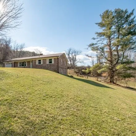 Image 7 - 426 Williams Street, Independence, Grayson County, VA 24348, USA - House for sale
