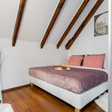 Rent this 4 bed apartment on Rynek Nowego Miasta 25 in 00-229 Warsaw, Poland