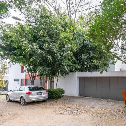 Buy this studio house on Tercera Cerrada Vergel in Álvaro Obregón, 01790 Mexico City