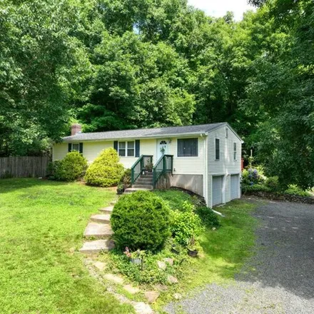 Buy this 3 bed house on 11 Partridge Ln in Durham, Connecticut