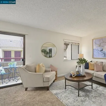 Image 3 - 5022 Valley Crest Drive, Concord, CA 94521, USA - Condo for sale