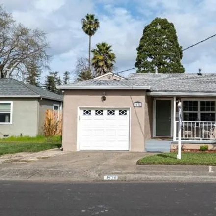 Buy this 2 bed house on 1552 Ash Street in Napa Abajo, Napa