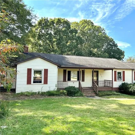 Buy this 3 bed house on 2506 Belmeade Drive in Mecklenburg County, NC 28214