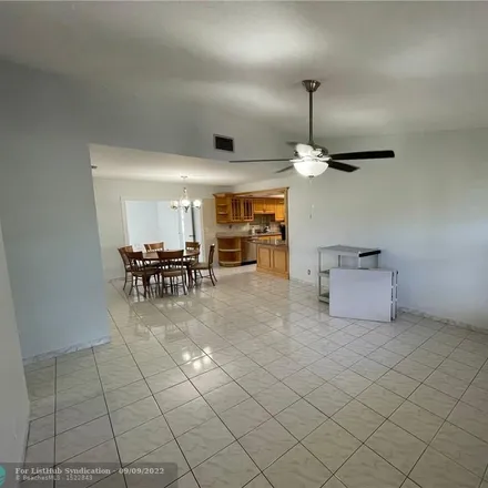 Image 8 - 2199 Wellington Road, Westgate-Belvedere Homes, West Palm Beach, FL 33409, USA - House for rent