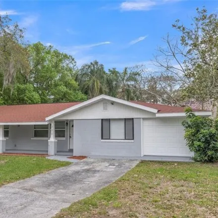 Buy this 3 bed house on 220 West Dicie Avenue in Eustis, FL 32726