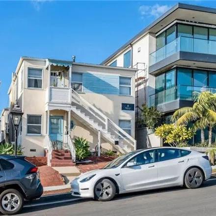 Image 3 - 323;325 Marine Avenue, Manhattan Beach, CA 90266, USA - Apartment for sale