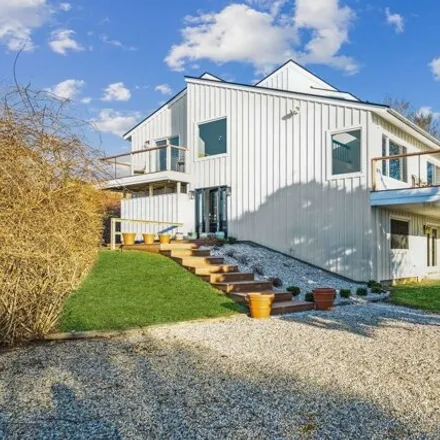 Rent this 5 bed house on 8 Big Reed Path in Montauk, East Hampton