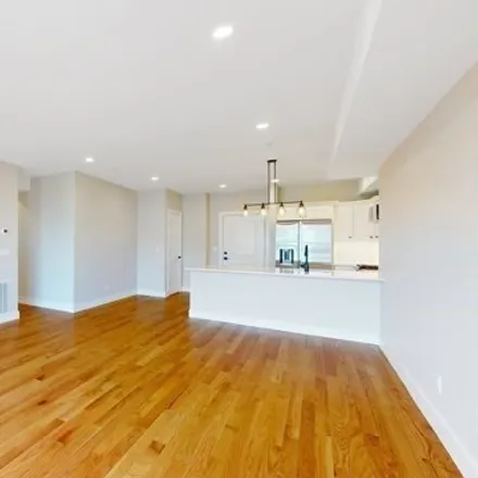 Image 2 - 15 William Jackson Avenue, Boston, MA 02135, USA - Apartment for rent