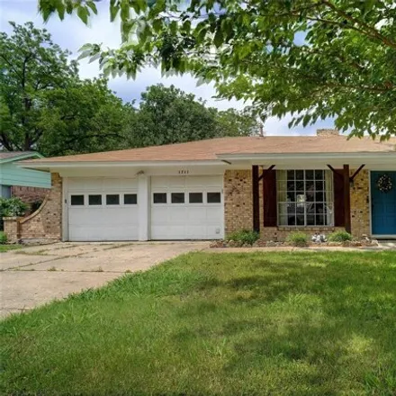 Rent this 3 bed house on 1711 Castle Road in Arlington, TX 76014
