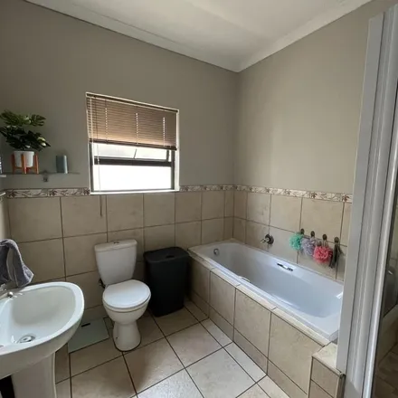 Image 2 - unnamed road, Langenhovenpark, Bloemfontein, 9321, South Africa - Townhouse for rent