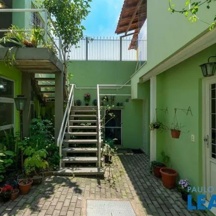 Buy this 6 bed house on Rua Doutor Costa Junior 271 in Barra Funda, São Paulo - SP