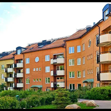 Rent this 5 bed apartment on Norgegatan 14 in 586 44 Linköping, Sweden