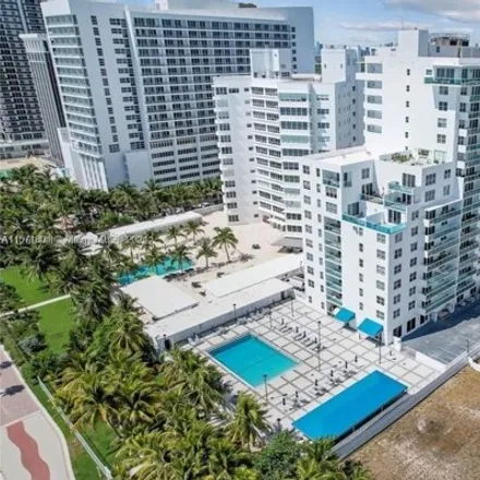 Image 4 - Carriage Club South, 5001 Collins Avenue, Miami Beach, FL 33140, USA - Apartment for rent