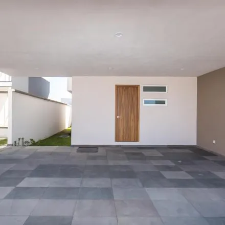 Buy this 4 bed house on Avenida Estado de México in 16600 San Gaspar Tlahuelilpan, MEX