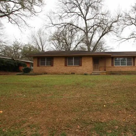 Rent this 3 bed house on 2773 Tanglewood Drive in Tyler, TX 75701