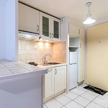 Rent this 2 bed apartment on 6 Cours du Général de Gaulle in 91360 Épinay-sur-Orge, France