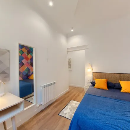 Rent this 5 bed apartment on Carrer de Rocafort in 219, 08029 Barcelona