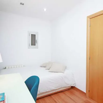 Image 3 - Lidl, Carrer de la Maquinista, 46-48, 08003 Barcelona, Spain - Apartment for rent