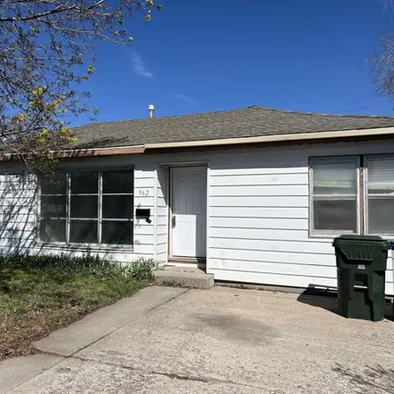 Buy this 3 bed house on 976 Fairbanks Avenue in Pocatello, ID 83201