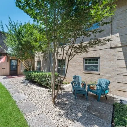 Image 1 - 162 Elizabeth Road, Alamo Heights, Bexar County, TX 78209, USA - Townhouse for sale