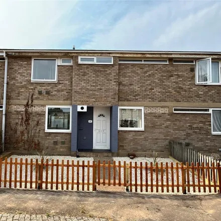 Rent this 3 bed townhouse on St John's Close in Mildenhall, IP28 7NU