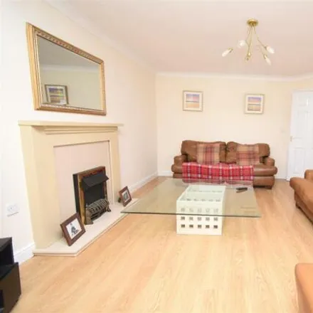 Image 2 - Cherwell Road, Westhoughton, BL5 3TX, United Kingdom - House for sale