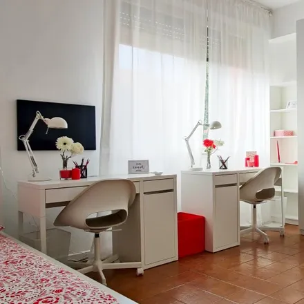Rent this 4 bed room on Via Vittorio Barzoni in 2, 20139 Milan MI