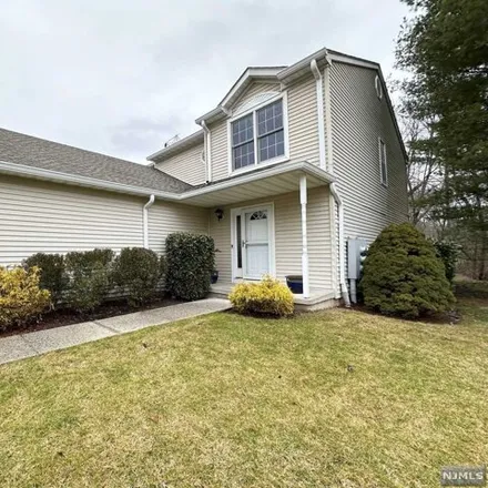 Rent this 3 bed condo on 89 Foxwood Square South in Old Tappan, Bergen County