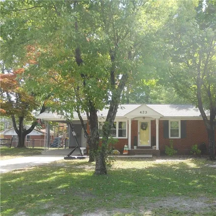 Buy this 3 bed house on 423 Grafton Avenue in The Greens, Fayetteville