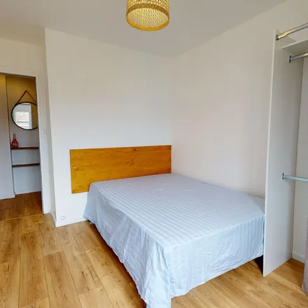 Rent this 3 bed apartment on 200 Rue Francis de Pressensé in 69100 Villeurbanne, France