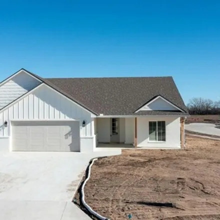 Buy this 2 bed house on South Kansas Avenue in Newton, KS 67114