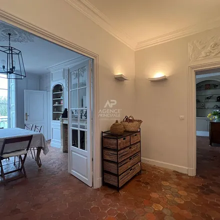 Rent this 5 bed apartment on 2 bis Avenue de Paris in 78000 Versailles, France