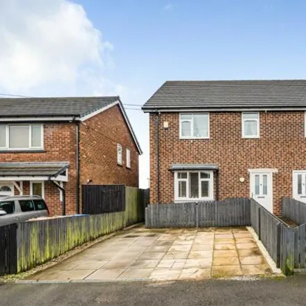 Buy this 3 bed duplex on Greenheys Road in Lancs, Lancashire