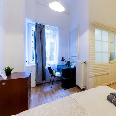 Rent this 3 bed room on Budapest in Szondi utca 58, 1063