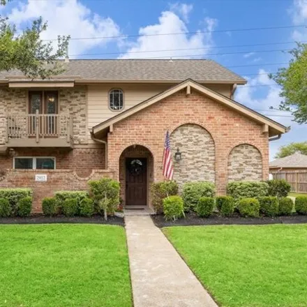 Buy this 5 bed house on Golfcrest Country Club in 2509 Country Club Drive, Pearland