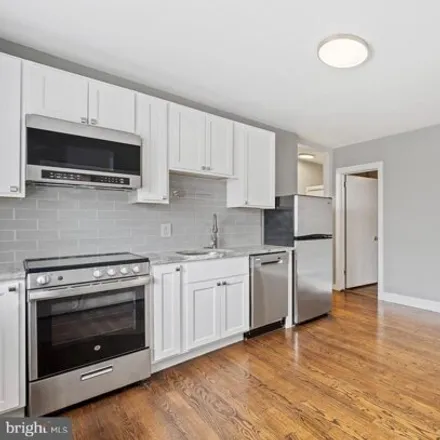 Rent this 1 bed apartment on 989 North Clayton Street in Wawaset Park, Wilmington