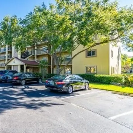Image 2 - 1400 Southwest 124th Terrace, Pembroke Pines, FL 33027, USA - Condo for rent