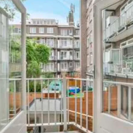 Rent this 3 bed apartment on Albert Heijn in Stadionplein 115, 1076 CK Amsterdam