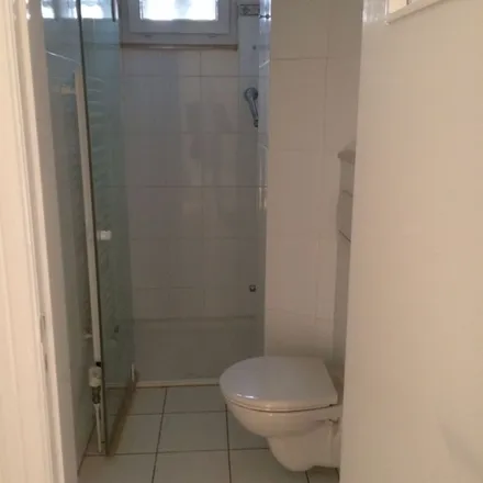 Rent this 4 bed apartment on Vierlandenstraße 20 in 21029 Hamburg, Germany