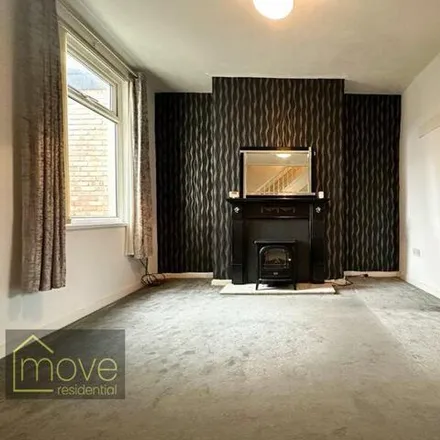 Image 2 - Shrewsbury Place, Liverpool, L19 5PD, United Kingdom - Townhouse for sale