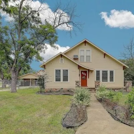Buy this 3 bed house on 1708 Olive Street in Georgetown, TX 78626
