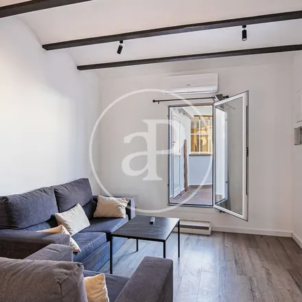 Image 6 - Carrer de Besalú, 50, 08026 Barcelona, Spain - Apartment for rent