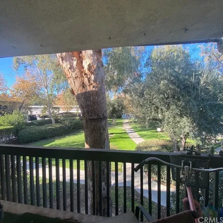 Image 1 - Lyons Avenue, Santa Clarita, CA 91321, USA - Apartment for rent
