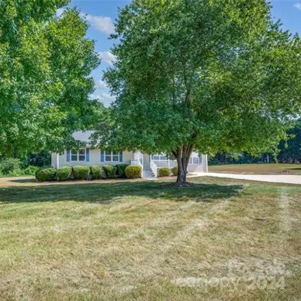 Image 4 - 341 Massey Deal Rd, Statesville, North Carolina, 28625 - House for sale
