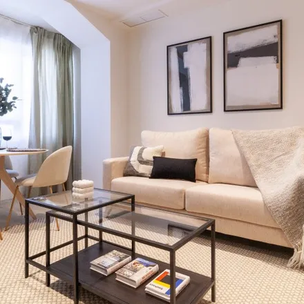 Rent this studio apartment on Papelería Chaflán in Calle del Doctor Fleming, 28046 Madrid