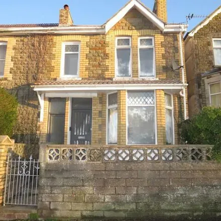 Rent this 3 bed house on Chapel Road in Llanharan, CF72 9QB