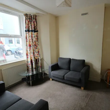 Image 3 - 33 Islingword Place, Brighton, BN2 9XG, United Kingdom - Townhouse for rent