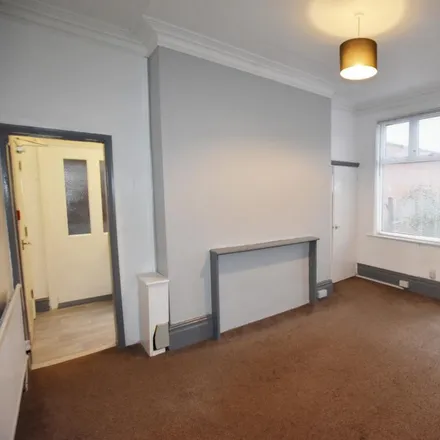 Rent this 1 bed apartment on 130 Foxhall Road in Nottingham, NG7 6LH