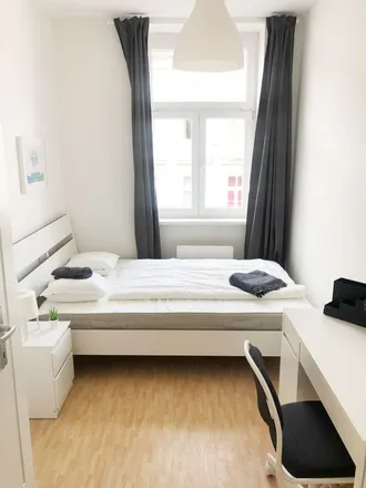 Rent this 1 bed room on Semperstraße 15 in 1180 Vienna, Austria