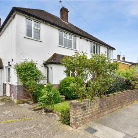 Buy this 3 bed duplex on Princes Road in Bexley, Kent